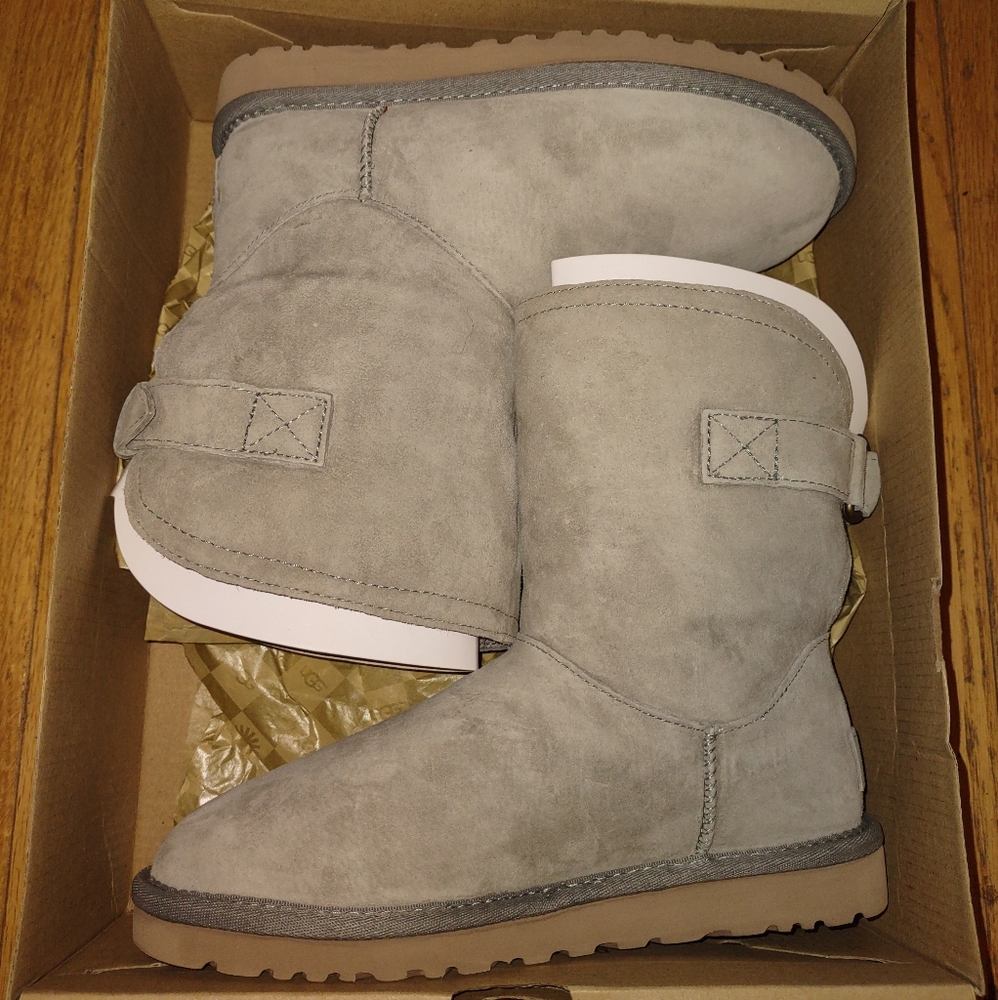 UGG Women's Remora Fur Winter Snow Boots Sheepskin Ash Gray 1012029 - Size 5 NEW